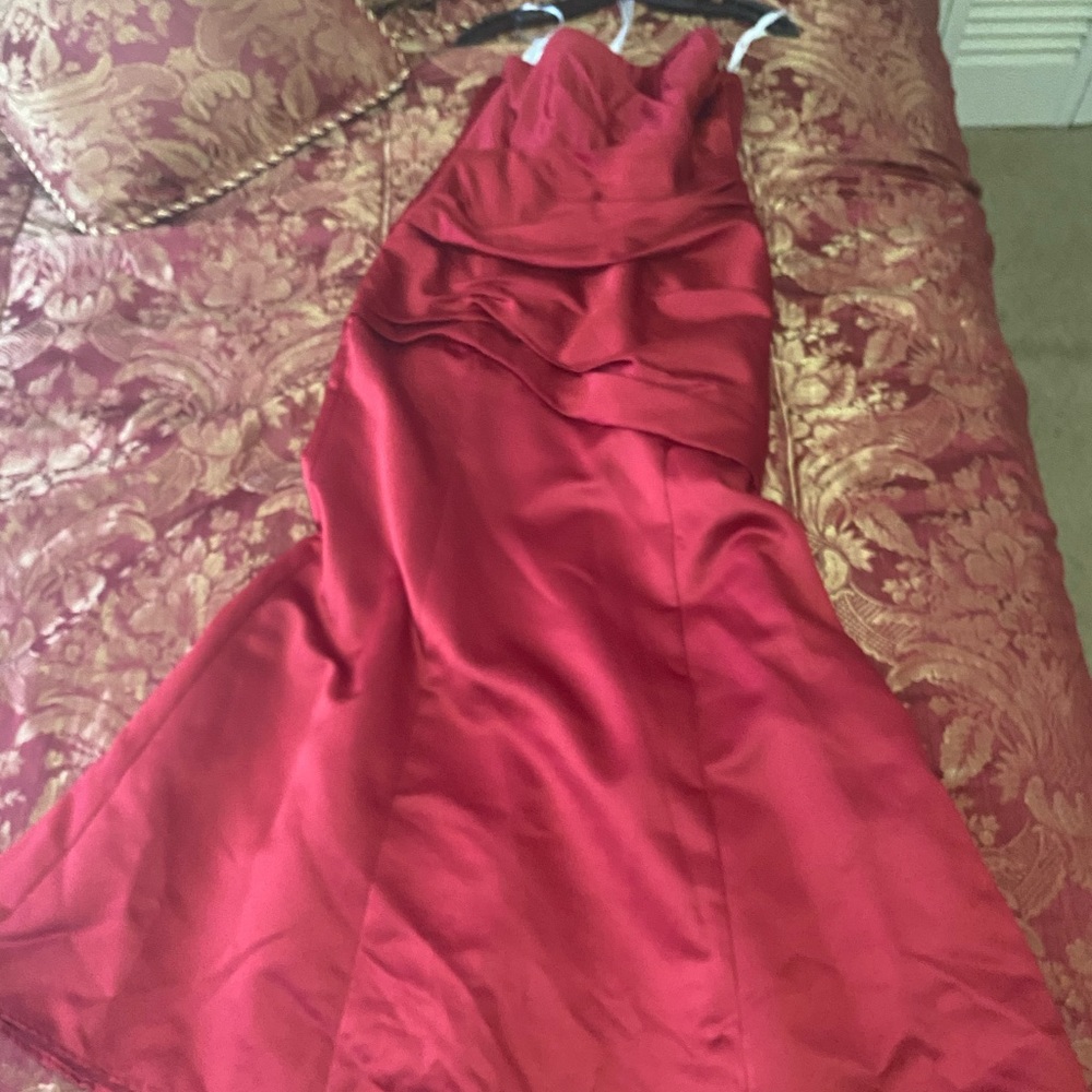Strapless formal dress